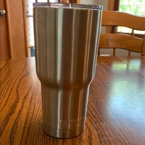 RTIC Stainless Steel 30 ounce Tumbler